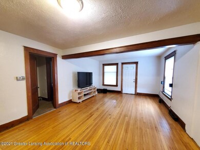 1111 Walsh St, Lansing, MI 48912 - photo 4