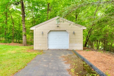 15 Bailin Dr, Worcester, MA 01604 - photo 6