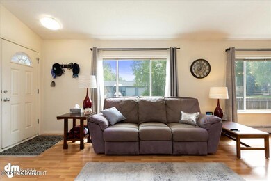 06-Living Room-2145