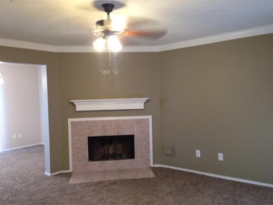 8506 Cold Lake Dr, Houston, TX 77088 - photo 6