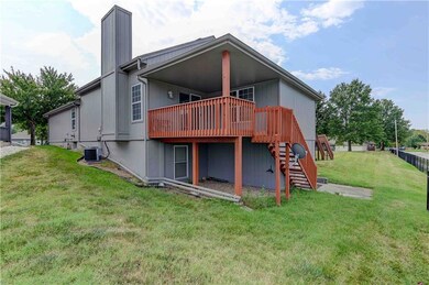 418 NW Wimbleton Ct, Blue Springs, MO 64014 - photo 3