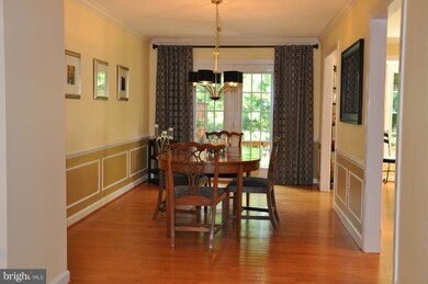 637 Budleigh Cir, Lutherville Timonium, MD 21093 - photo 5