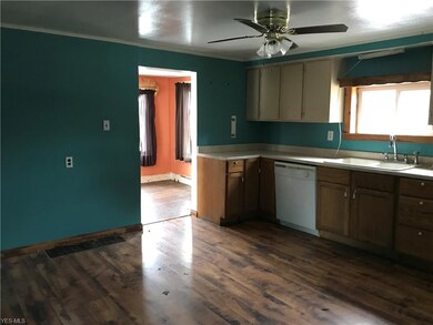 16433 Cornell St, East Liverpool, OH 43920 - photo 5