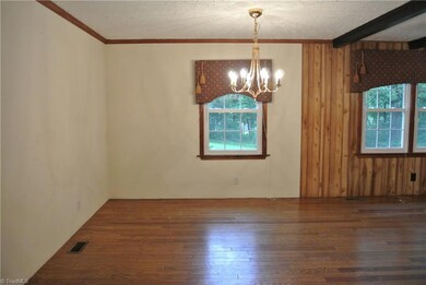 307 Clearview Dr, Asheboro, NC 27205 - photo 5