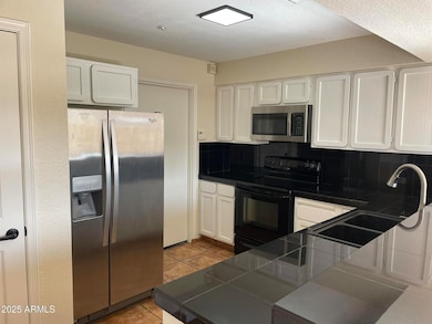 1124 E Rose Ln unit 3, Phoenix, AZ 85014 - photo 5