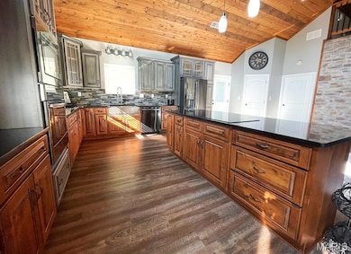 18428 Lake Circle Dr, Dexter, MO 63841 - photo 7