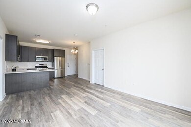 2 Hennessey Blvd unit 304, Atlantic Highlands, NJ 07716 - photo 6