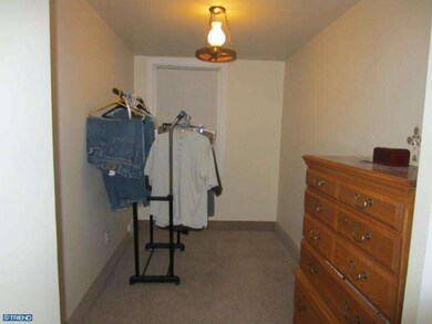 1144 Brookwood Ln, Glenolden, PA 19036 - photo 7