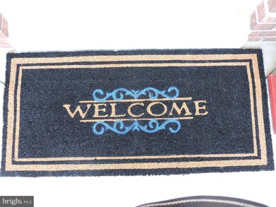 18908 Tributary Ln, Gaithersburg, MD 20879 - photo 5