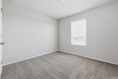 9425 Apple Ridge Ln, San Antonio, TX 78239 - photo 7