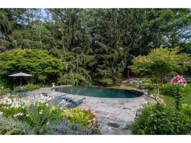 Swimming Pool/Hot Tub/Sauna.