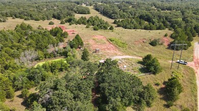 1713 S 13th St, Tecumseh, OK 74873 - photo 3