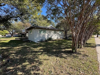 5200 Mcquade St, Haltom City, TX 76117 - photo 4