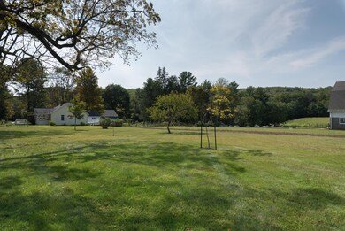 508 Sylvester Rd, Florence, MA 01062 - photo 3