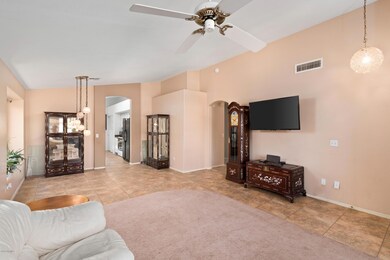 Great/Dining Room 02
