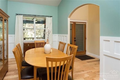 1089 NW Stannium Rd, Bend, OR 97701 - photo 5