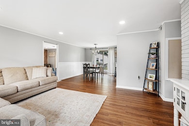 2423 Lodge Farm Rd, Sparrows Point, MD 21219 - photo 7