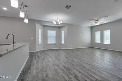 13833-Vicki Brewer-Dining-Living