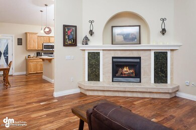 LIVING ROOM FIREPLACE