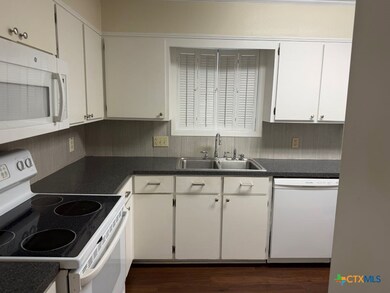 5503 Country Club Drive Unit #A Dr unit A, Victoria, TX 77904 - photo 5