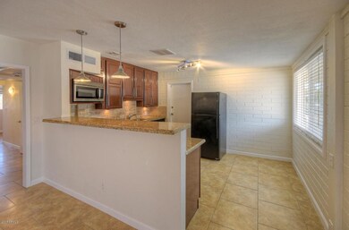 2937 E Osborn Rd Phoenix AZ-large-006-1-