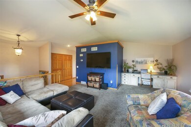 N9411 County Road D, Belleville, WI 53508 - photo 7