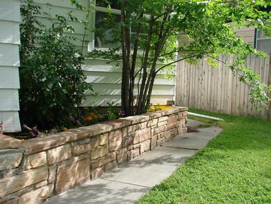 a front of house (2)