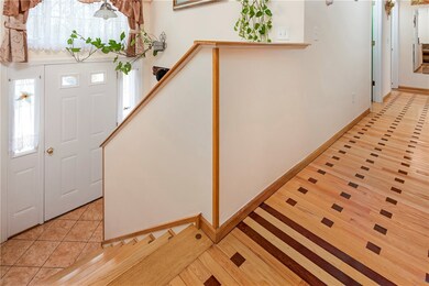 284 8th Ave, Woonsocket, RI 02895 - photo 4