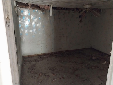 1810 Carroll St, Saginaw, MI 48601 - photo 6