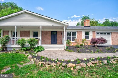 27 Jackson Ave, Round Hill, VA 20141 - photo 2