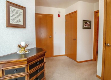 4305 Autumn Ridge Rd unit 201, Cedar Falls, IA 50613 - photo 7