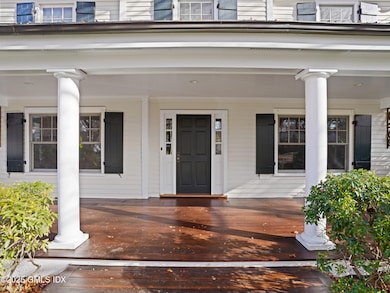 77 Sheephill Rd, Riverside, CT 06878 - photo 2