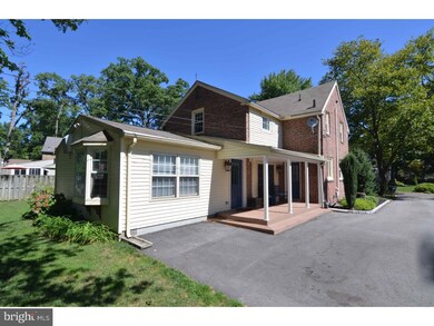 413 E Country Club Ln, Wallingford, PA 19086 - photo 3