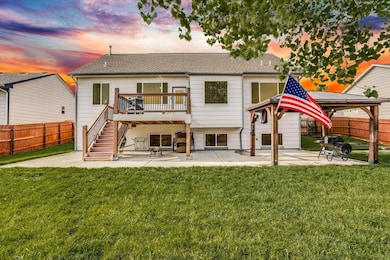 3307 S Bluelake Ct, Wichita, KS 67215 - photo 2