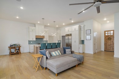 3049 W Edward St, Springfield, MO 65810 - photo 7