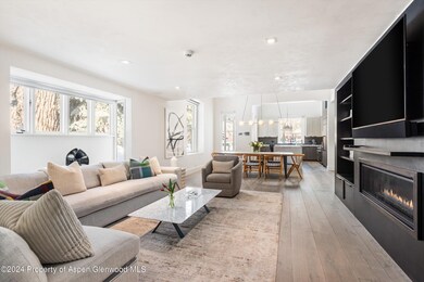 131 W Bleeker St, Aspen, CO 81611 - photo 2