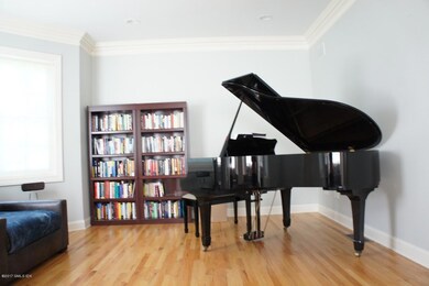 22 Bedford Rd, Greenwich, CT 06831 - photo 5