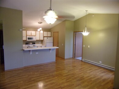 1443 Spring Brook Ct unit 3D, Round Lake Beach, IL 60073 - photo 3