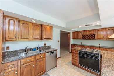 7601 W 130th St, Parma, OH 44130 - photo 6