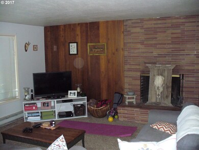 2065 E 17th Ave, Eugene, OR 97403 - photo 4