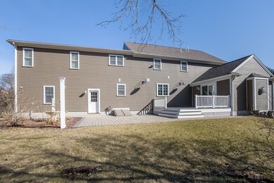 8 Strawberry Farm Rd, Marshfield, MA 02050 - photo 4