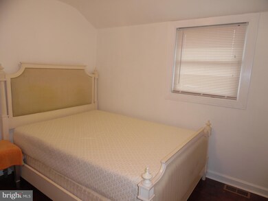 2908 Weisman Rd, Silver Spring, MD 20902 - photo 5