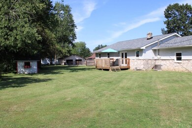 24 N St SW, Linton, IN 47441 - photo 5