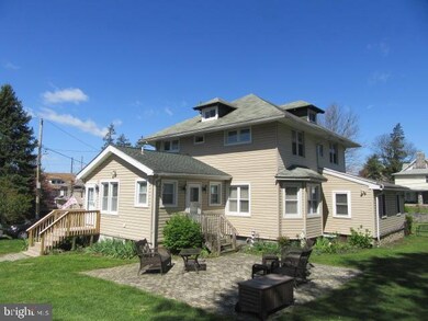 415 S Cedar Ln, Upper Darby, PA 19082 - photo 4