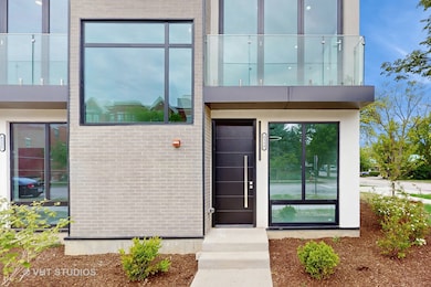 6342 Hennings Ct, Morton Grove, IL 60053 - photo 4