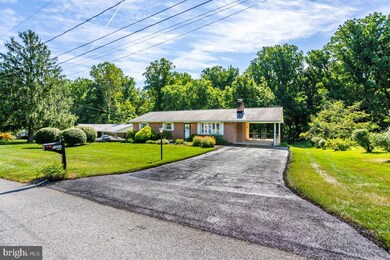 1331 Hillcrest Dr, Sykesville, MD 21784 - photo 7