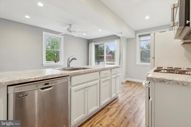 7815 Beech Ln, Glenside, PA 19038 - photo 2