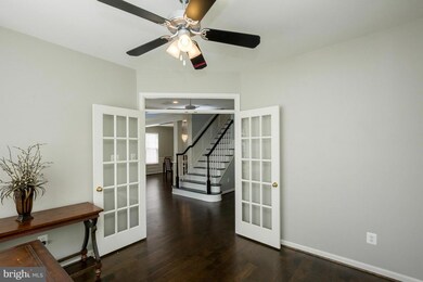 43392 Burke Dale St, Chantilly, VA 20152 - photo 7