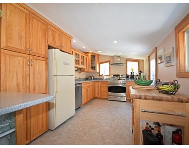 27 Lane Ave, East Weymouth, MA 02189 - photo 7