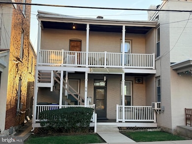16 S Mulberry St, Hagerstown, MD 21740 - photo 2